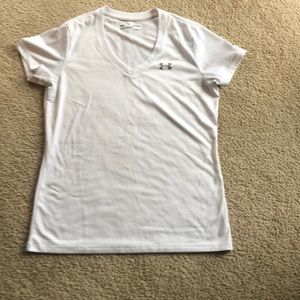 Under armour silky t shirt loose /m